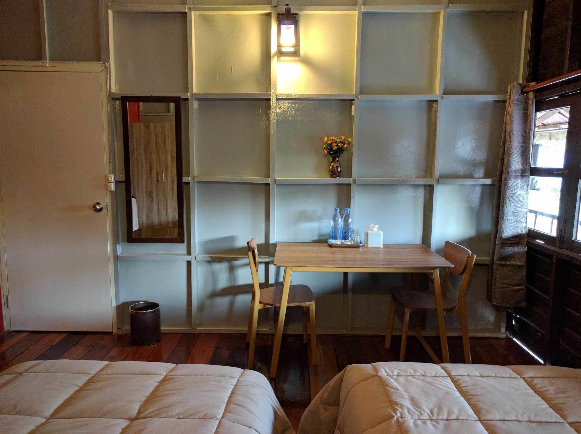 Funky Box Hostel Chiang Khong Dış mekan fotoğraf