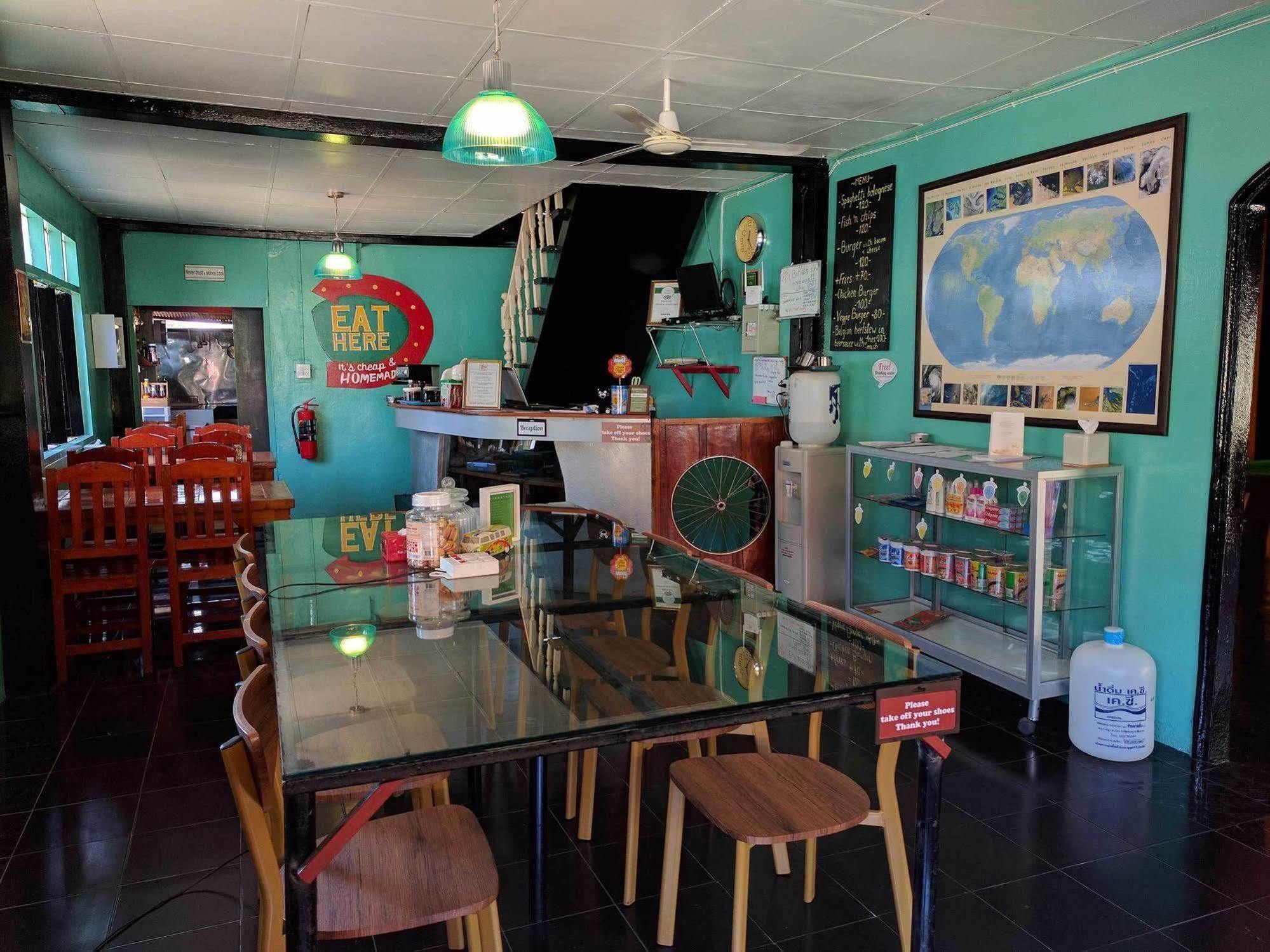 Funky Box Hostel Chiang Khong Dış mekan fotoğraf